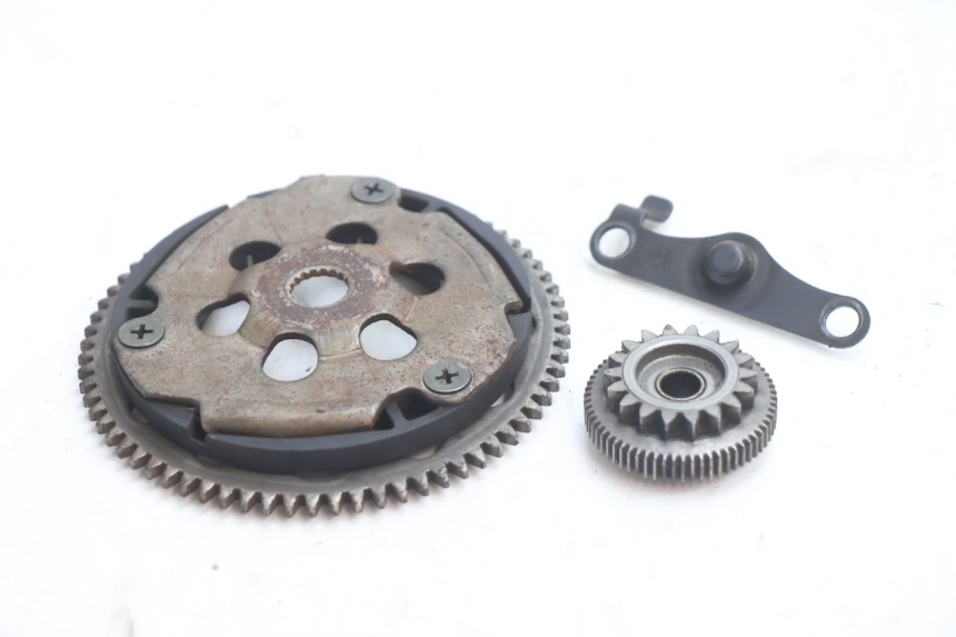 photo de STARTER KLIKKEERWIEL MBK BOOSTER SPIRIT 50 (1996 - 1999) - Detail van het onderdeel