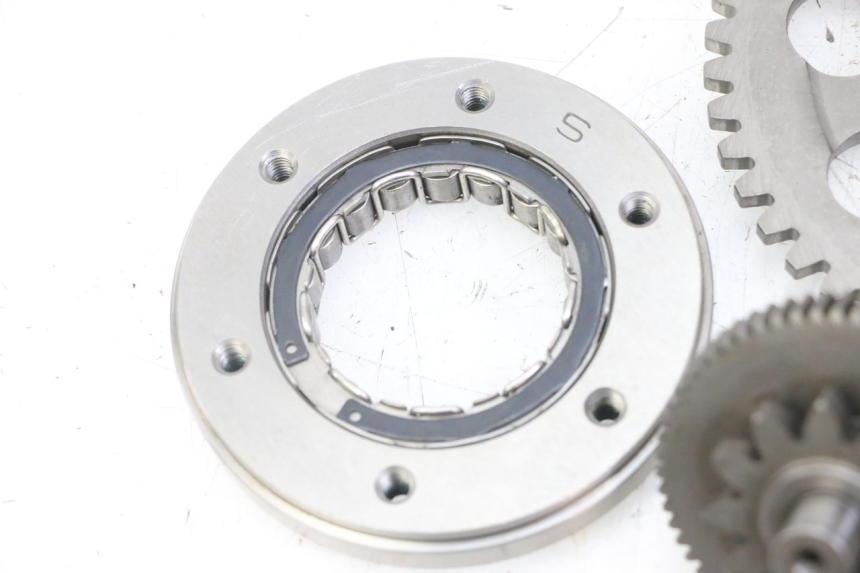photo de STARTER KLIKKEERWIEL PIAGGIO MP3 LT 300 (2010 - 2016) - Bevestigingspunten