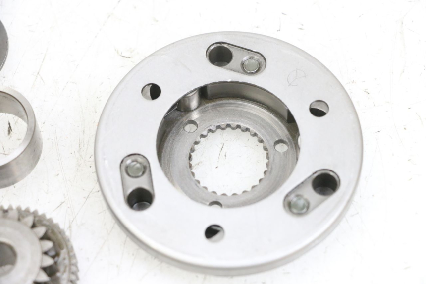 photo de STARTER KLIKKEERWIEL YAMAHA NEOS NEO'S 4T 50 (2008 - 2016) - Bevestigingspunten