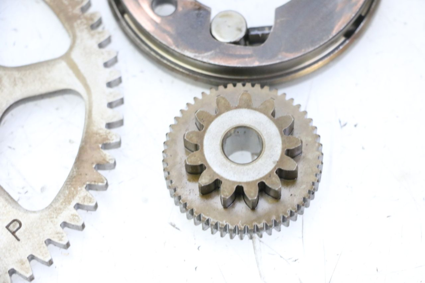 photo de STARTER KLIKKEERWIEL YAMAHA X-MAX XMAX 125 (2010 - 2013) - Bevestigingspunten