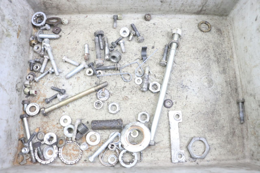 photo de ZAK SCHROEVEN EN BEVESTIGINGSMATERIAAL PEUGEOT 103 VOGUE VS2 50 (2004 - 2017) - Hoofdaanzicht