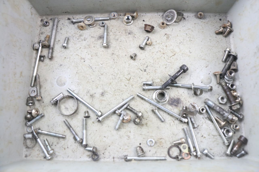 photo de ZAK SCHROEVEN EN BEVESTIGINGSMATERIAAL ORION AGB37 CRF1 DIRT BIKE 125 (2013 - 2021) - Hoofdaanzicht