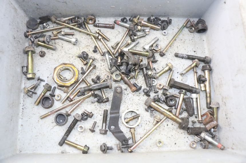 photo de ZAK SCHROEVEN EN BEVESTIGINGSMATERIAAL KYMCO AGILITY 4T 50 (2005 - 2018) - Hoofdaanzicht