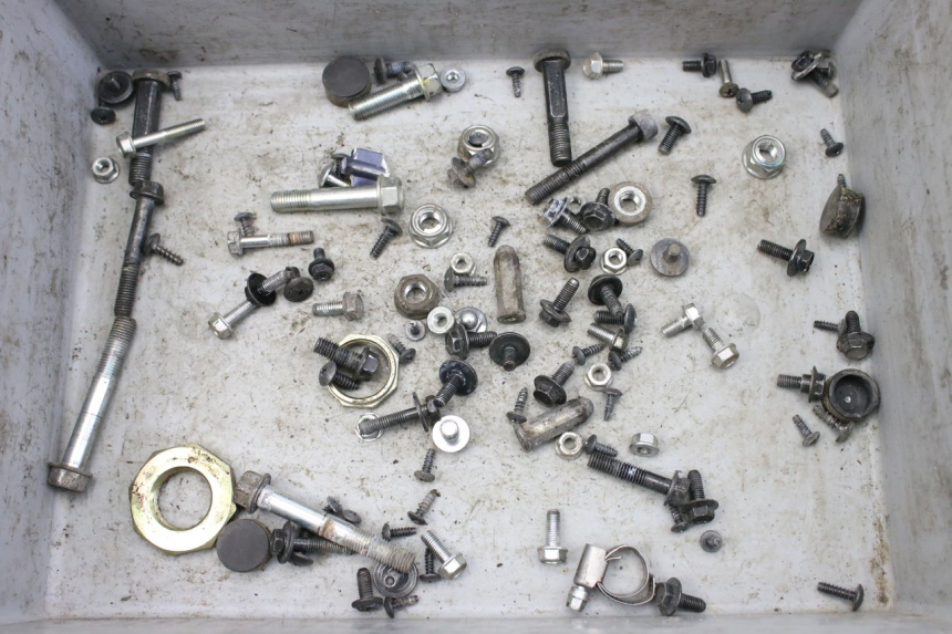 photo de ZAK SCHROEVEN EN BEVESTIGINGSMATERIAAL KYMCO AGILITY 4T 50 (2018 - 2022) - Hoofdaanzicht