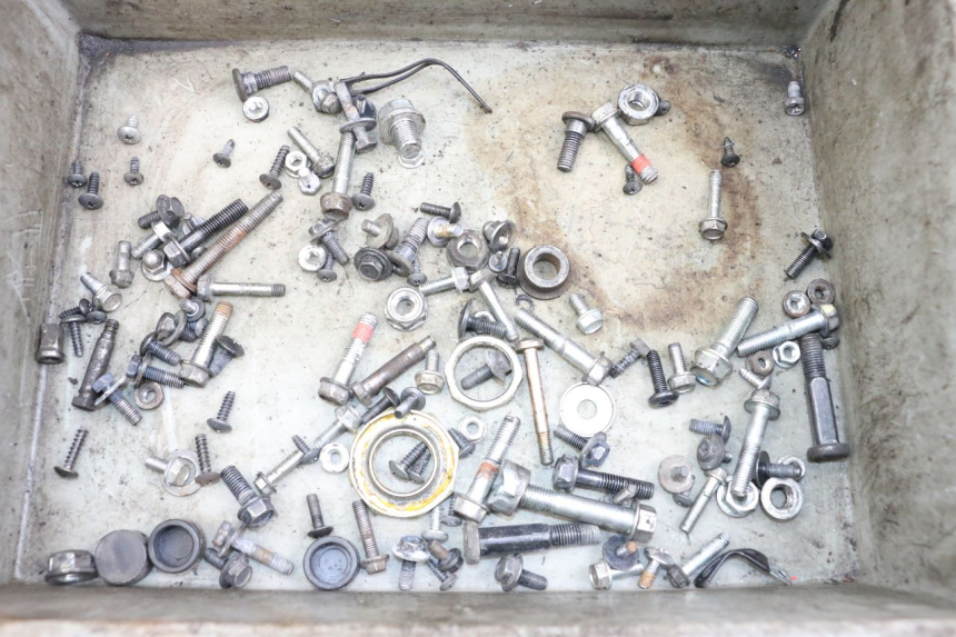 photo de ZAK SCHROEVEN EN BEVESTIGINGSMATERIAAL KYMCO AGILITY 4T 50 (2018 - 2022) - Hoofdaanzicht