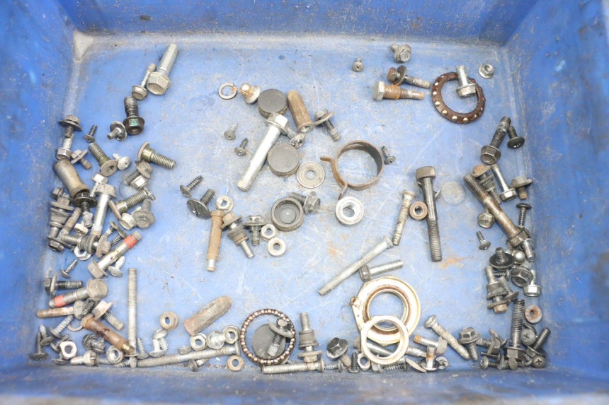 photo de ZAK SCHROEVEN EN BEVESTIGINGSMATERIAAL KYMCO AGILITY 4T 50 (2018 - 2022) - Hoofdaanzicht