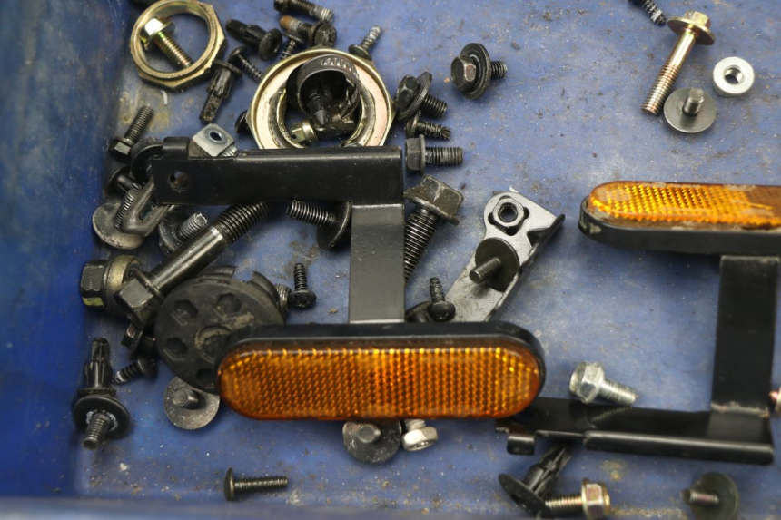 photo de ZAK SCHROEVEN EN BEVESTIGINGSMATERIAAL KYMCO AGILITY CITY 16P 125 (2015 - 2021) - Technische close-up