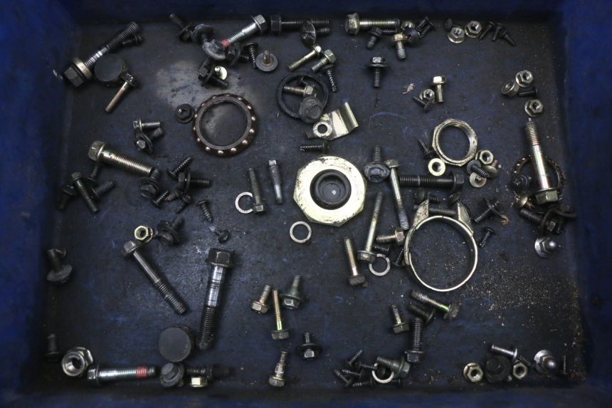 photo de ZAK SCHROEVEN EN BEVESTIGINGSMATERIAAL KYMCO AGILITY FR 2T 50 (2012 - 2017) - Hoofdaanzicht