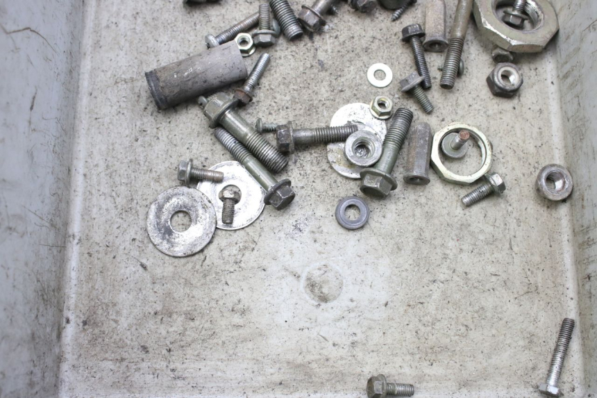 photo de ZAK SCHROEVEN EN BEVESTIGINGSMATERIAAL NECO AZZURO 4T 50 (2020 - 2023) - Zoom op gebruiksstaat