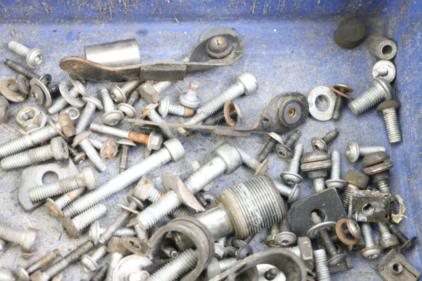 photo de ZAK SCHROEVEN EN BEVESTIGINGSMATERIAAL BMW C1 125 (2000 - 2003) - Andere kijkhoek