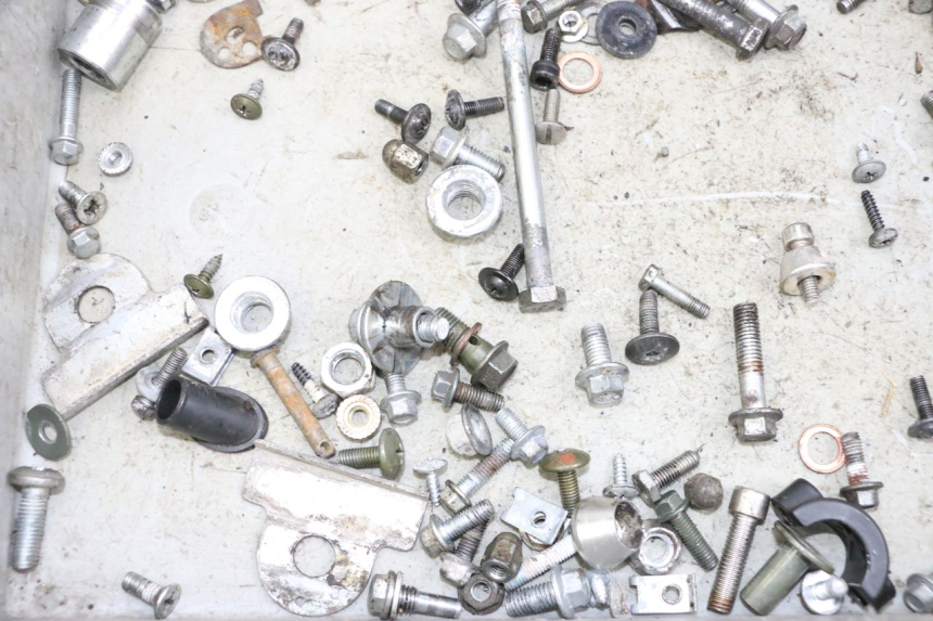 photo de ZAK SCHROEVEN EN BEVESTIGINGSMATERIAAL MAG POWER BOMBERS 4T 50 (2016 - 2026) - Andere kijkhoek