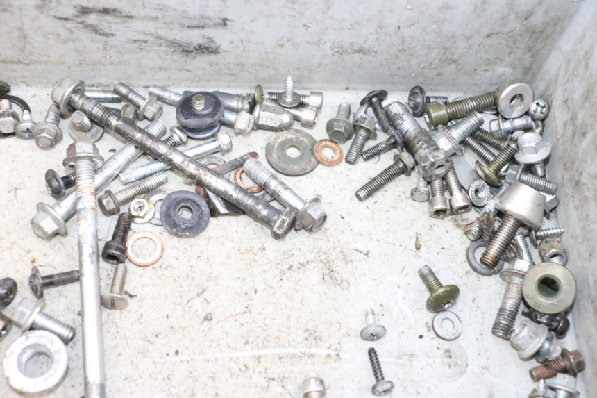 photo de ZAK SCHROEVEN EN BEVESTIGINGSMATERIAAL MAG POWER BOMBERS 4T 50 (2016 - 2026) - Overzicht