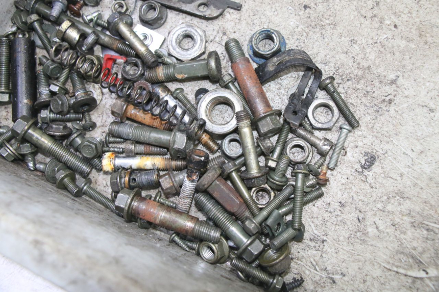 photo de ZAK SCHROEVEN EN BEVESTIGINGSMATERIAAL TNT MOTOR BOSTON 4T 50 (2018 - 2025) - Zoom op gebruiksstaat