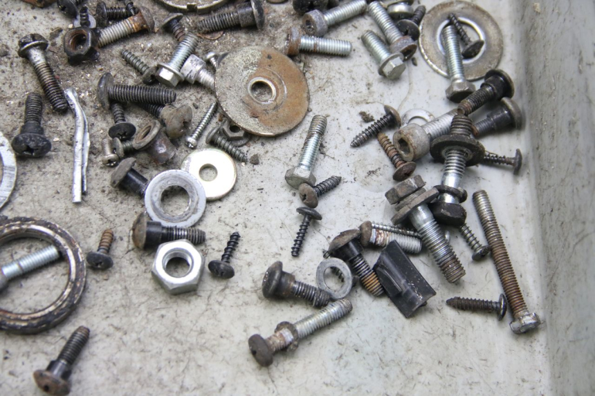 photo de ZAK SCHROEVEN EN BEVESTIGINGSMATERIAAL DERBI BOULEVARD 50 (2009 - 2006) - Andere kijkhoek