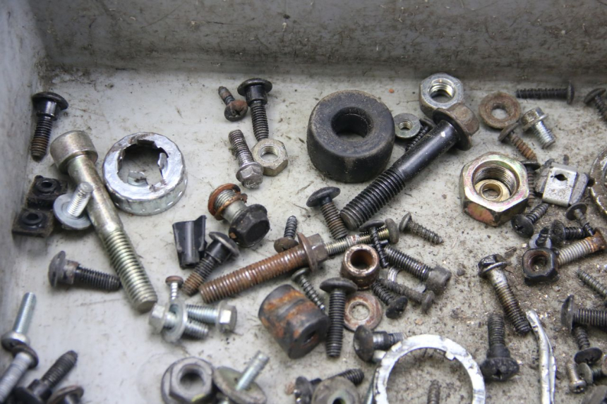 photo de ZAK SCHROEVEN EN BEVESTIGINGSMATERIAAL DERBI BOULEVARD 50 (2009 - 2006) - Overzicht