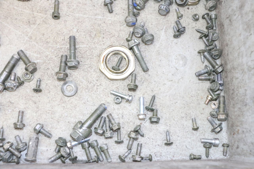 photo de ZAK SCHROEVEN EN BEVESTIGINGSMATERIAAL MOTRON BREEZY 4T 50 (2021 - 2025) - Detail van het onderdeel