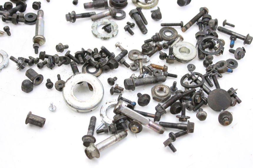 photo de ZAK SCHROEVEN EN BEVESTIGINGSMATERIAAL YAMAHA BW'S BWS 125 (2010 - 2013) - Detail van het onderdeel