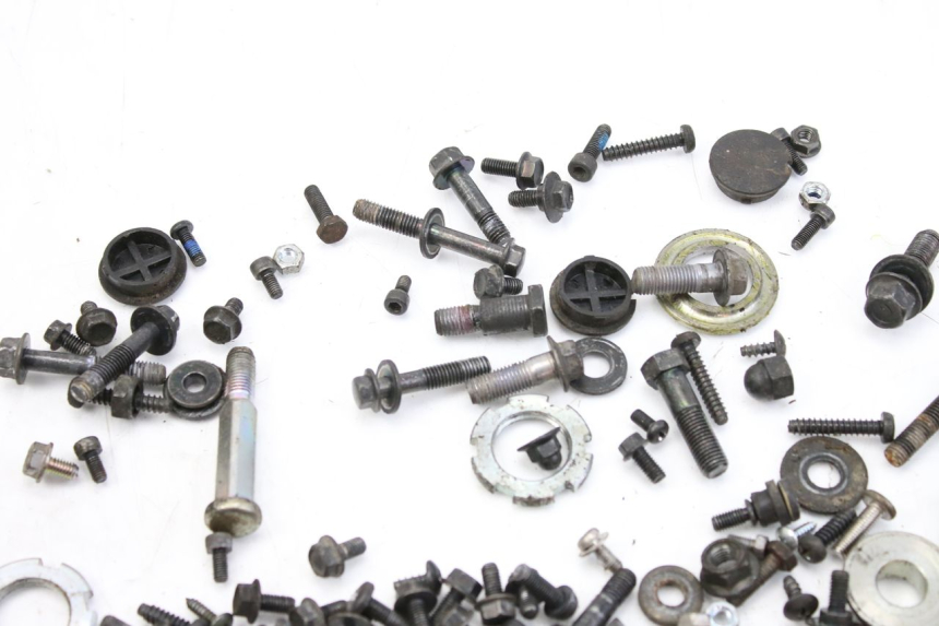 photo de ZAK SCHROEVEN EN BEVESTIGINGSMATERIAAL YAMAHA BW'S BWS 125 (2010 - 2013) - Zoom op gebruiksstaat