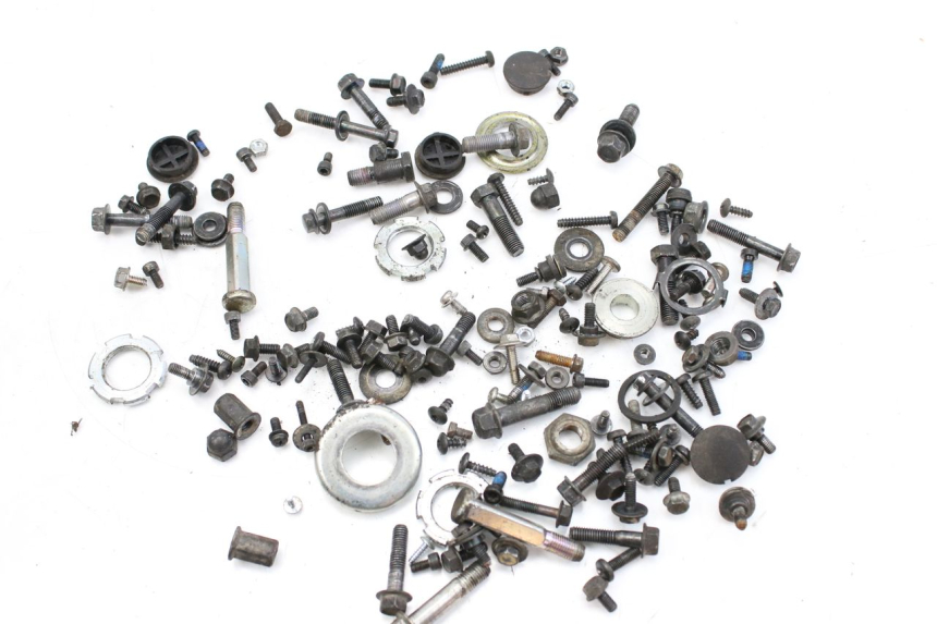 photo de ZAK SCHROEVEN EN BEVESTIGINGSMATERIAAL YAMAHA BW'S BWS 125 (2010 - 2013) - Andere kijkhoek