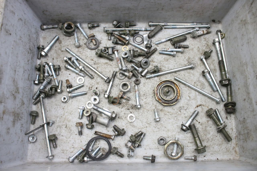 photo de ZAK SCHROEVEN EN BEVESTIGINGSMATERIAAL MASH CITY 4T 50 (2018 - 2020) - Hoofdaanzicht