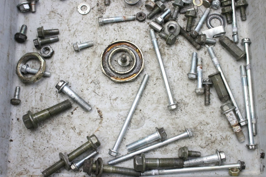 photo de ZAK SCHROEVEN EN BEVESTIGINGSMATERIAAL MASH CITY 4T 50 (2018 - 2020) - Zoom op gebruiksstaat