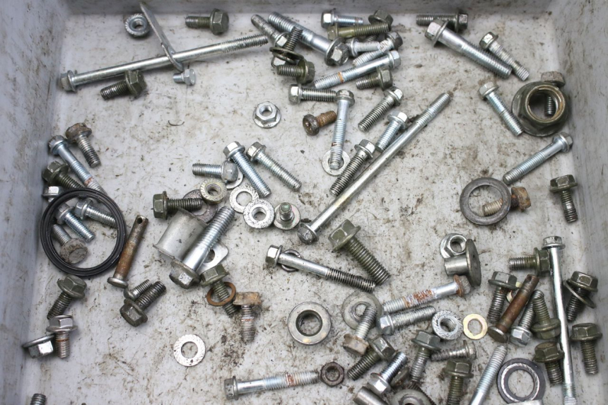 photo de ZAK SCHROEVEN EN BEVESTIGINGSMATERIAAL MASH CITY 4T 50 (2018 - 2020) - Andere kijkhoek