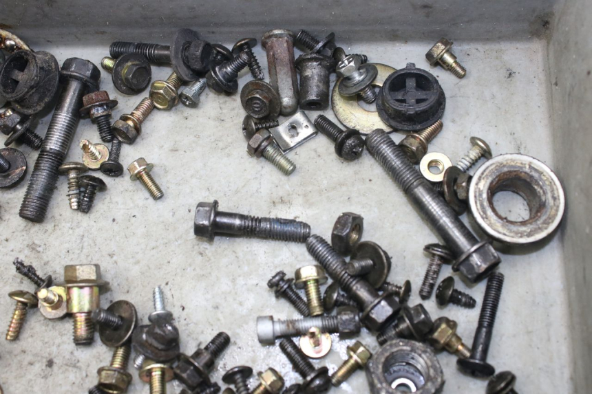 photo de ZAK SCHROEVEN EN BEVESTIGINGSMATERIAAL SYM CITYCOM CITY COM 125 (2009 - 2014) - Andere kijkhoek