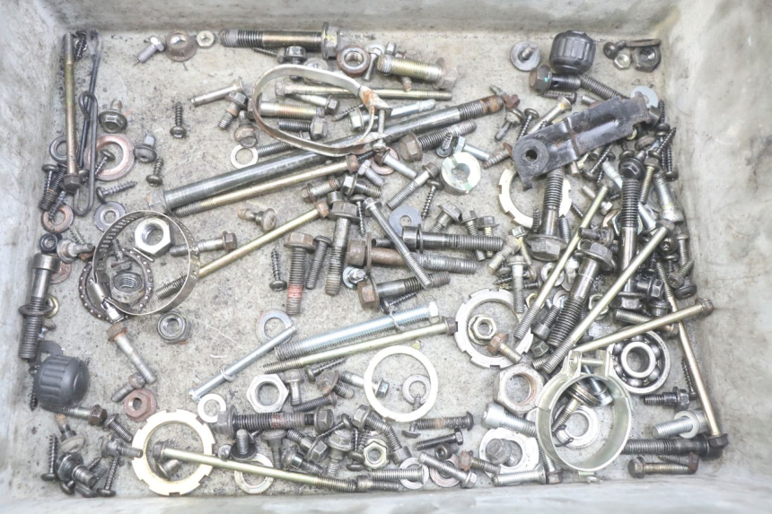 photo de ZAK SCHROEVEN EN BEVESTIGINGSMATERIAAL PEUGEOT CITYSTAR AIR 125 (2014 - 2017) - Hoofdaanzicht