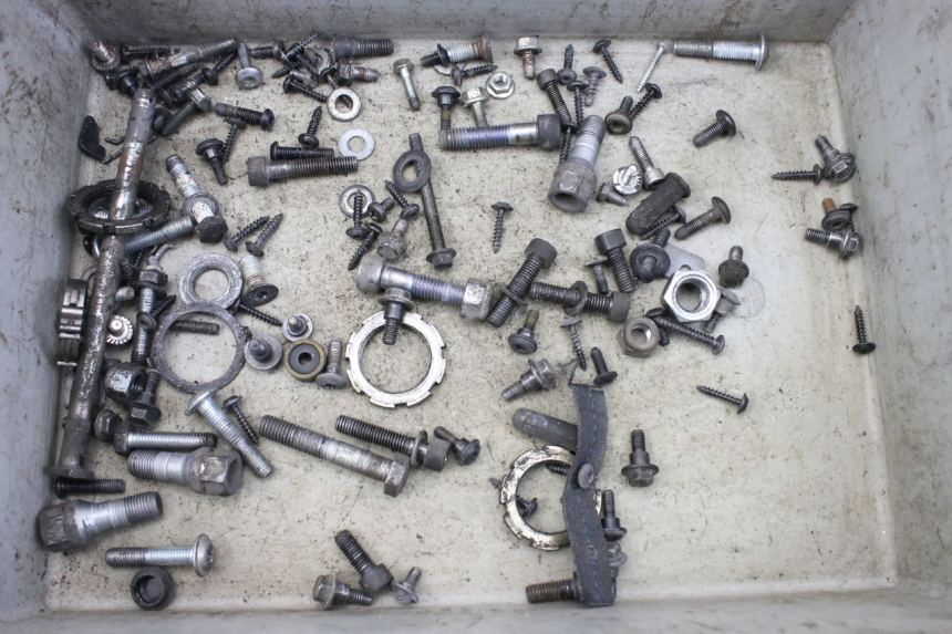 photo de ZAK SCHROEVEN EN BEVESTIGINGSMATERIAAL PEUGEOT CITYSTAR 50 (2013 - 2017) - Hoofdaanzicht