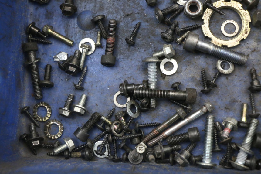 photo de ZAK SCHROEVEN EN BEVESTIGINGSMATERIAAL PEUGEOT CITYSTAR 50 (2013 - 2017) - Andere kijkhoek