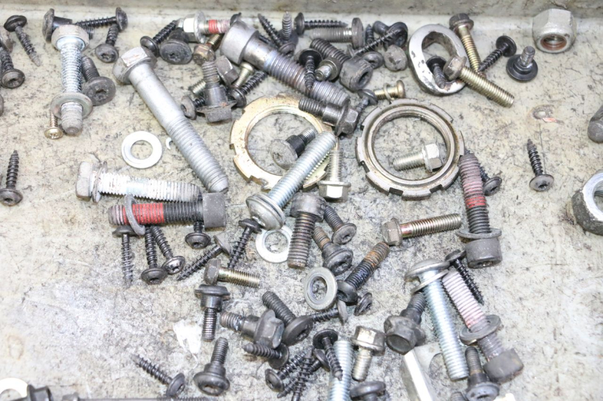 photo de ZAK SCHROEVEN EN BEVESTIGINGSMATERIAAL PEUGEOT CITYSTAR 50 (2013 - 2017) - Technische close-up