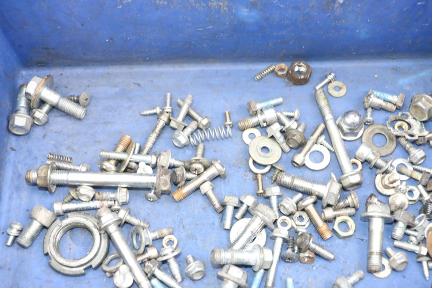 photo de ZAK SCHROEVEN EN BEVESTIGINGSMATERIAAL KSR CODE 125 (2018 - 2020) - Zoom op gebruiksstaat