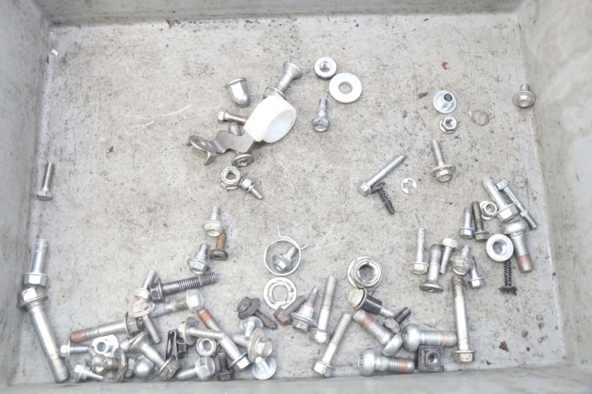 photo de ZAK SCHROEVEN EN BEVESTIGINGSMATERIAAL HONDA CRF CR-F 125 (2020 - 2021) - Hoofdaanzicht