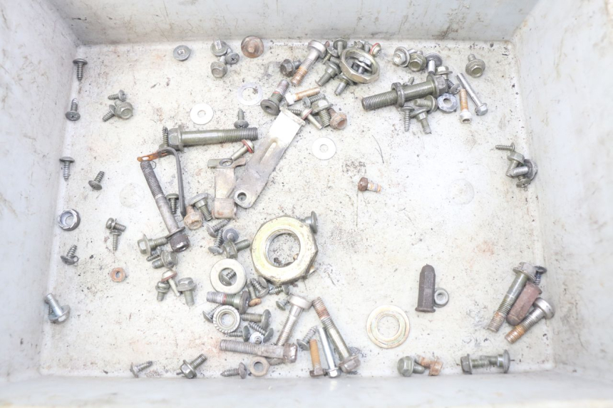 photo de ZAK SCHROEVEN EN BEVESTIGINGSMATERIAAL SYM CROX 4T 50 (2016 - 2023) - Hoofdaanzicht