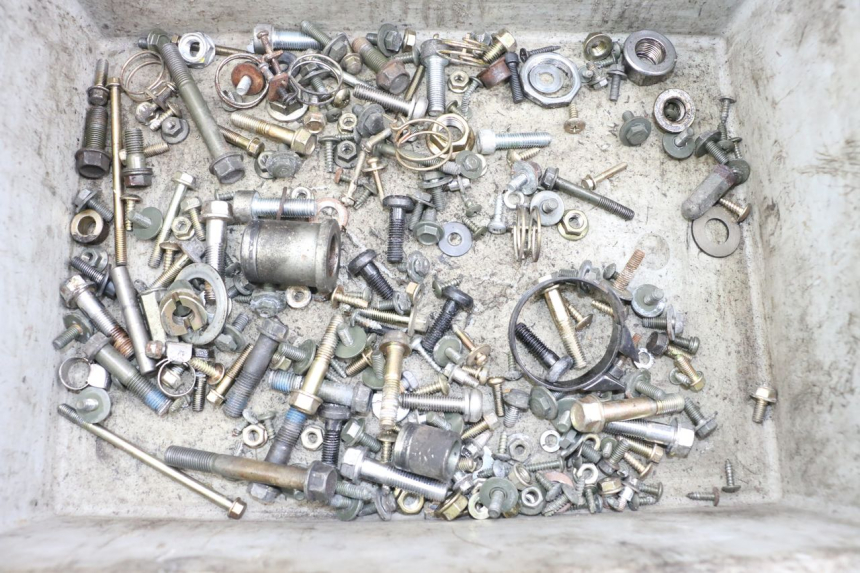 photo de ZAK SCHROEVEN EN BEVESTIGINGSMATERIAAL KYMCO DINK STREET 125 (2009 - 2014) - Hoofdaanzicht