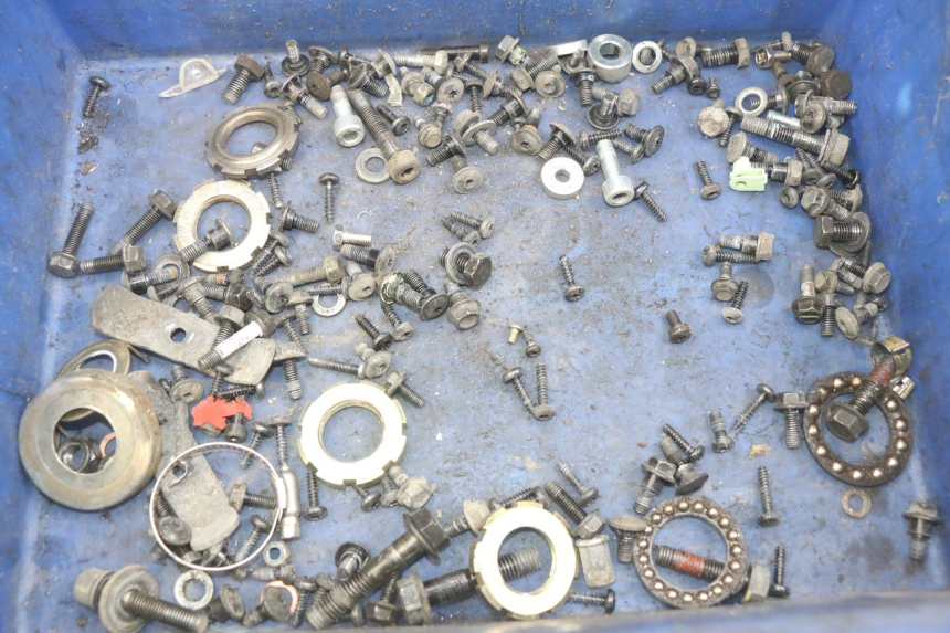 photo de ZAK SCHROEVEN EN BEVESTIGINGSMATERIAAL PEUGEOT DJANGO 4T 50 (2014 - 2019) - Detail van het onderdeel