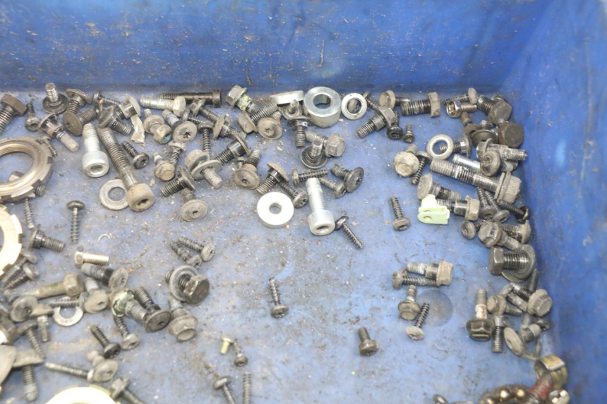 photo de ZAK SCHROEVEN EN BEVESTIGINGSMATERIAAL PEUGEOT DJANGO 4T 50 (2014 - 2019) - Andere kijkhoek