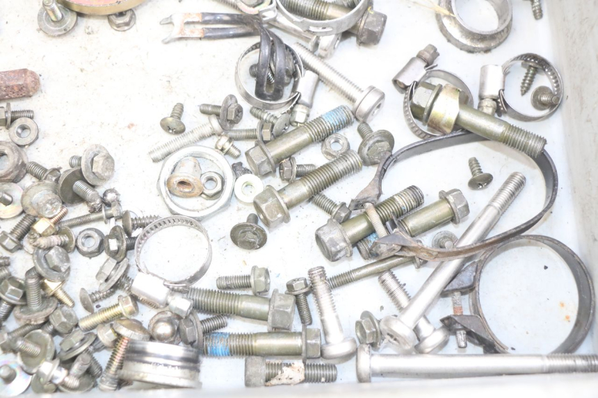 photo de ZAK SCHROEVEN EN BEVESTIGINGSMATERIAAL KYMCO DOWNTOWN ABS 125 (2015 - 2017) - Zoom op gebruiksstaat