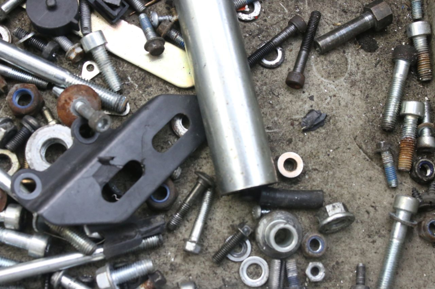 photo de ZAK SCHROEVEN EN BEVESTIGINGSMATERIAAL WAYSCRAL E-SPEED 1 (2022 - 2024) - Zoom op gebruiksstaat