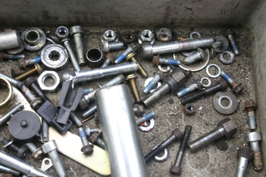 photo de ZAK SCHROEVEN EN BEVESTIGINGSMATERIAAL WAYSCRAL E-SPEED 1 (2022 - 2024) - Andere kijkhoek