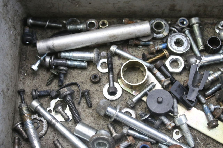 photo de ZAK SCHROEVEN EN BEVESTIGINGSMATERIAAL WAYSCRAL E-SPEED 1 (2022 - 2024) - Technische close-up