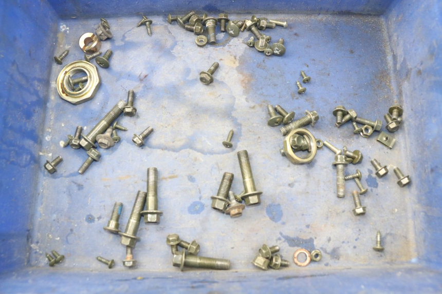 photo de ZAK SCHROEVEN EN BEVESTIGINGSMATERIAAL RIDE E1 1 (2014 - 2022) - Hoofdaanzicht