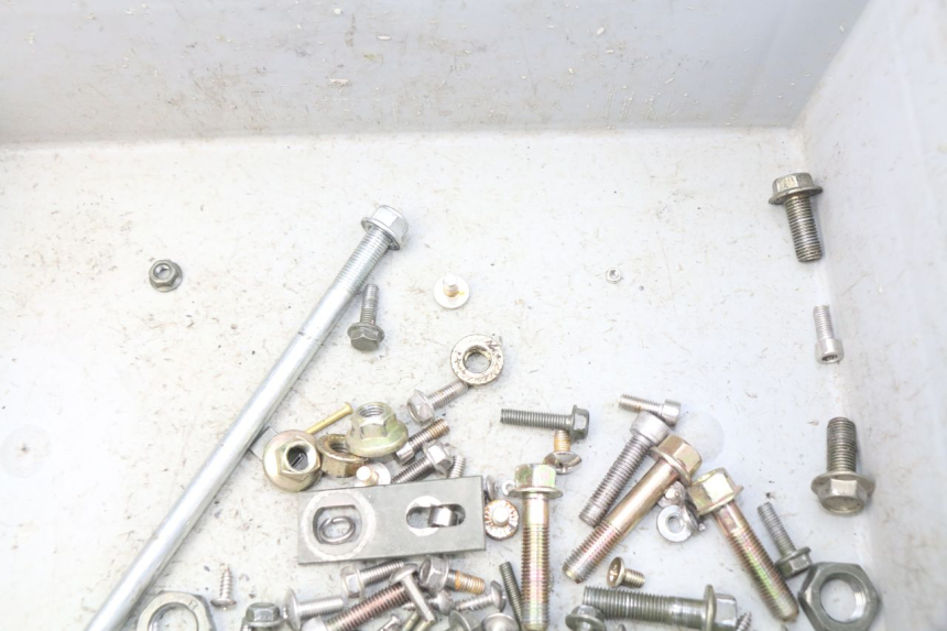 photo de ZAK SCHROEVEN EN BEVESTIGINGSMATERIAAL EFUN E2GO 1 (2017 - 2021) - Detail van het onderdeel