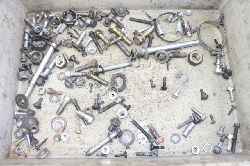 photo de ZAK SCHROEVEN EN BEVESTIGINGSMATERIAAL PEUGEOT ELYSTAR 125 (2002 - 2007) - Hoofdaanzicht