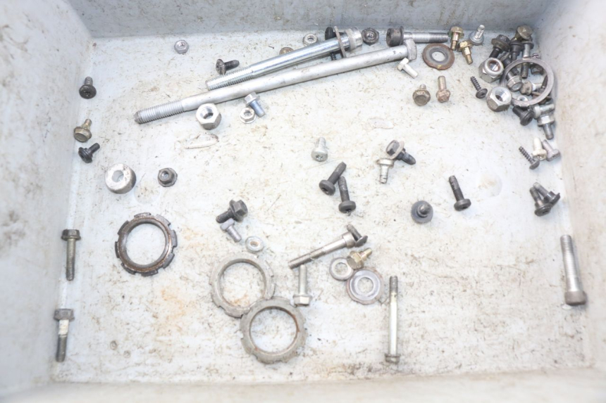 photo de ZAK SCHROEVEN EN BEVESTIGINGSMATERIAAL PEUGEOT ELYSTAR 50 (2002 - 2014) - Hoofdaanzicht