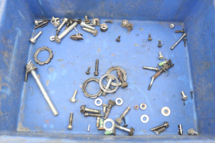 photo de ZAK SCHROEVEN EN BEVESTIGINGSMATERIAAL PEUGEOT ELYSTAR 50 (2002 - 2014) - Hoofdaanzicht