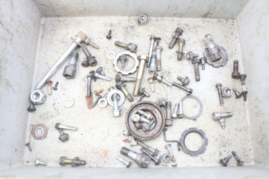 photo de ZAK SCHROEVEN EN BEVESTIGINGSMATERIAAL PEUGEOT ELYSTAR 50 (2002 - 2014) - Detail van het onderdeel