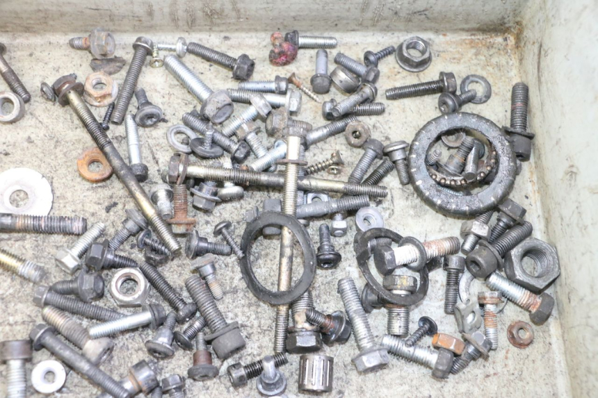 photo de ZAK SCHROEVEN EN BEVESTIGINGSMATERIAAL PEUGEOT ELYSTAR 50 (2002 - 2014) - Andere kijkhoek