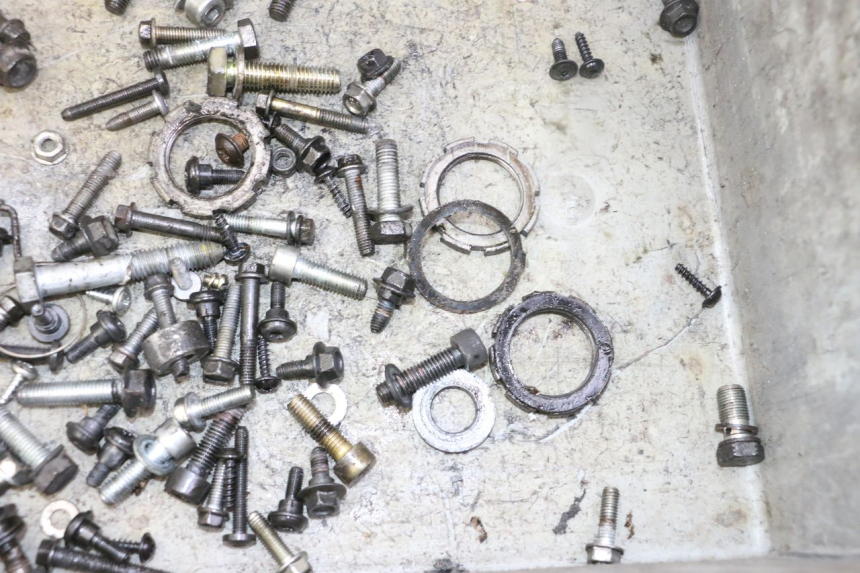 photo de ZAK SCHROEVEN EN BEVESTIGINGSMATERIAAL PEUGEOT ELYSTAR 50 (2002 - 2014) - Andere kijkhoek