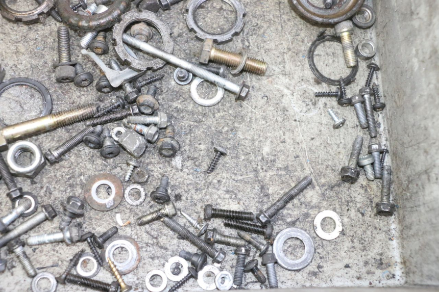 photo de ZAK SCHROEVEN EN BEVESTIGINGSMATERIAAL PEUGEOT ELYSTAR 50 (2002 - 2014) - Andere kijkhoek